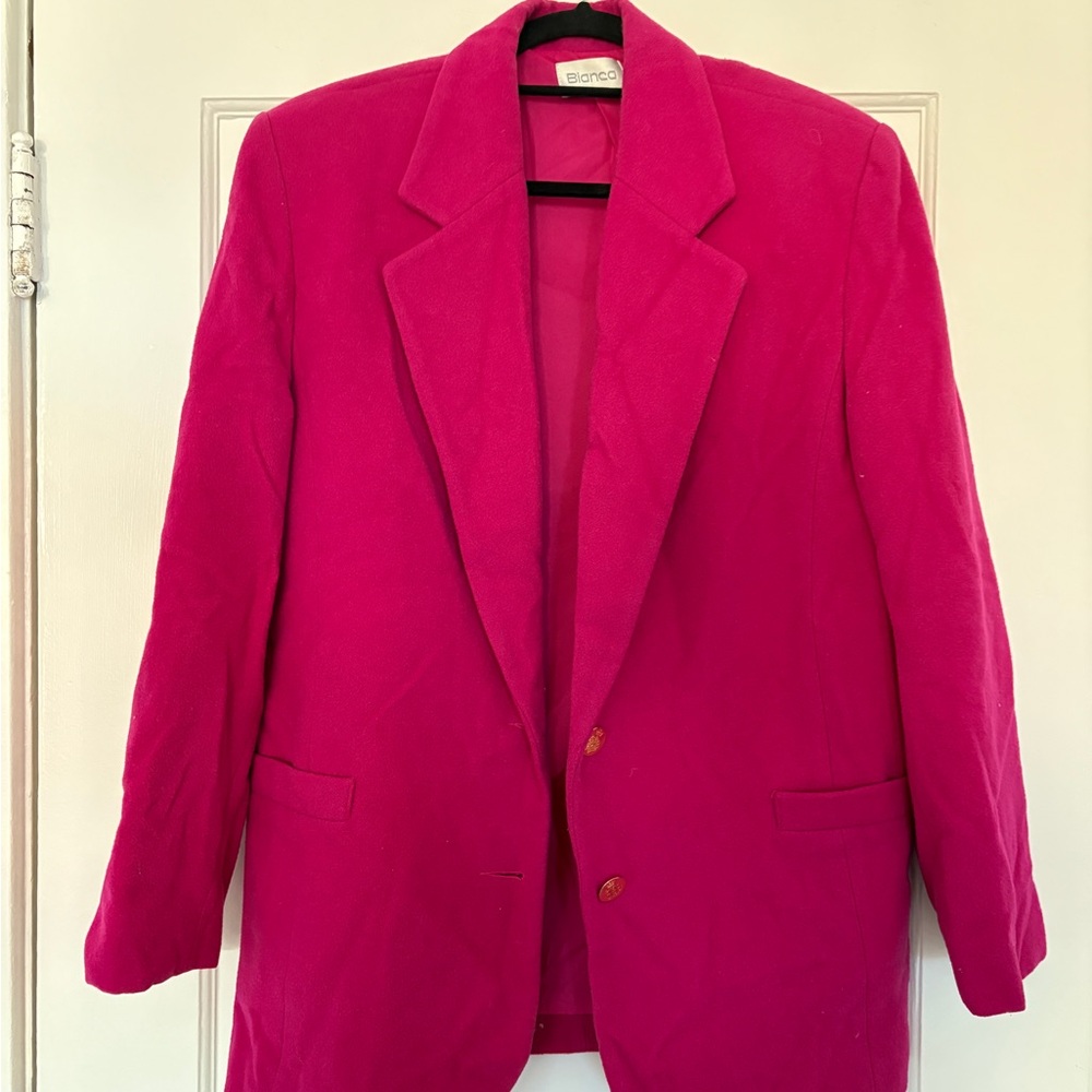 Chic Fuchsia Women's Blazer